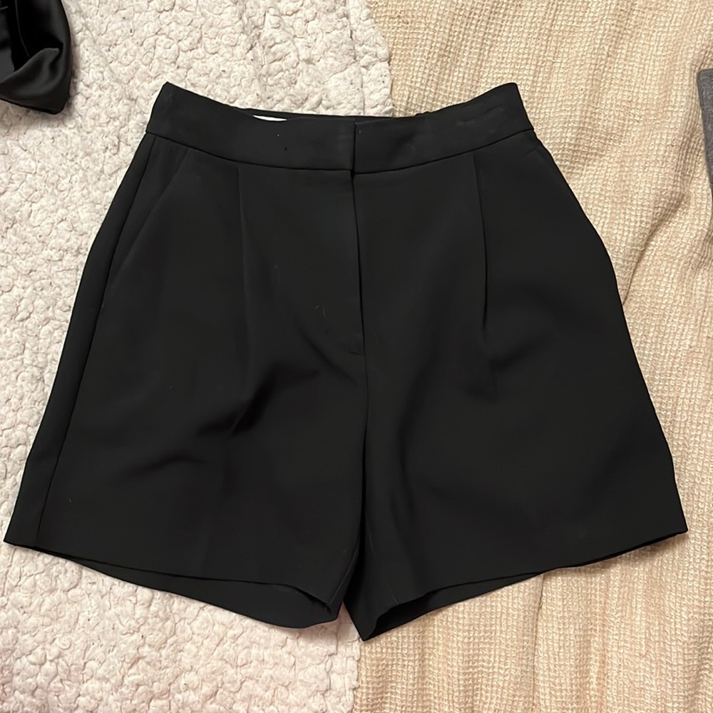 Aritzia Wilfred Ibiza Short